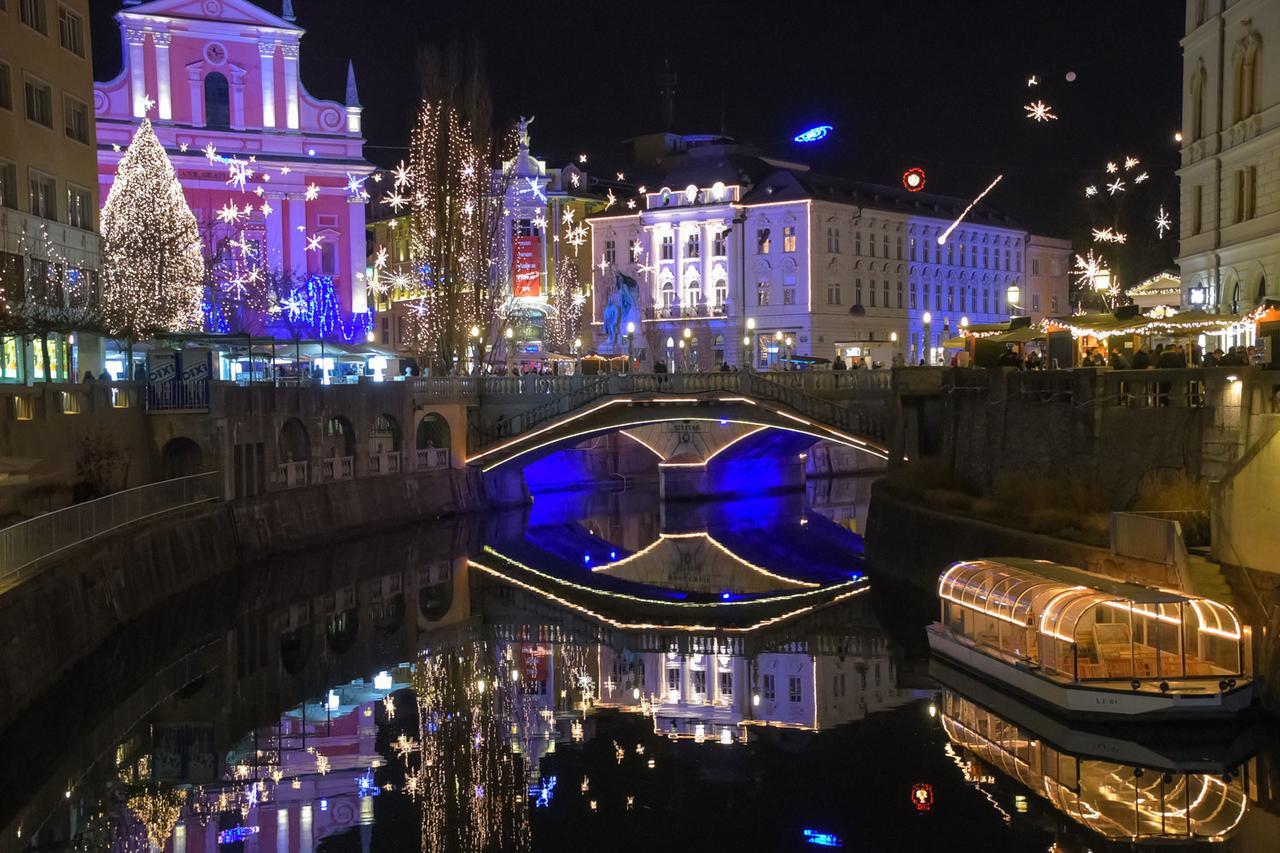 Khan * Ljubljana